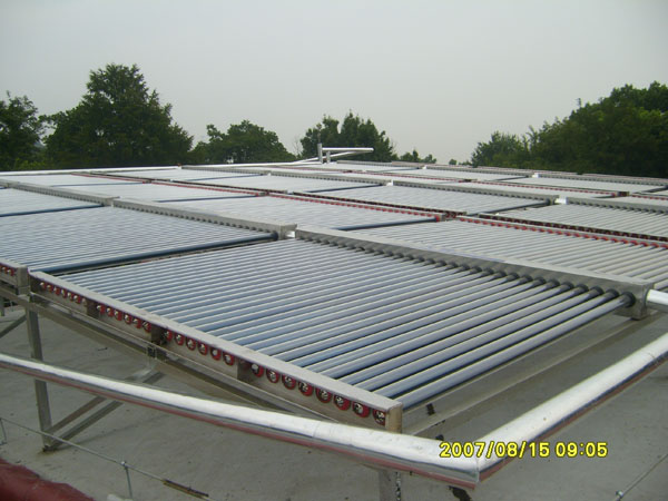 醫(yī)院太陽能工程.jpg